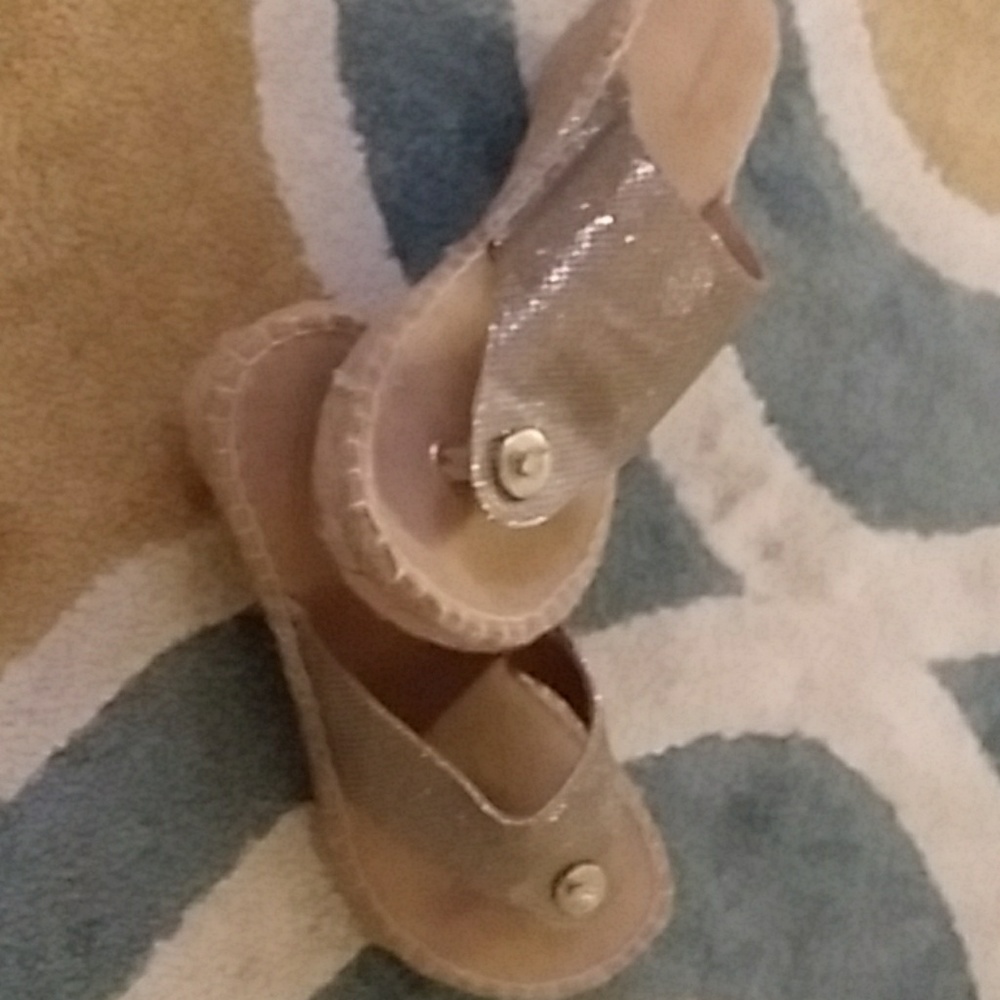 Womens shoes